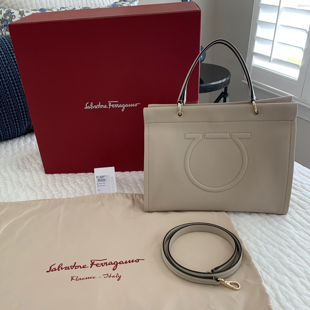 NWT SALVATORE FERRAGAMO MEERA BAG